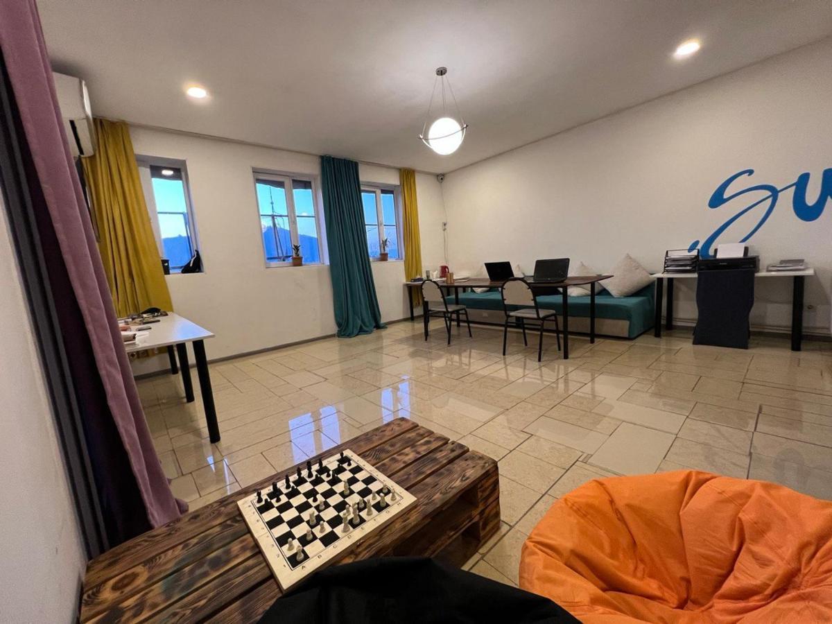 טביליסי Sunny Hostel מראה חיצוני תמונה